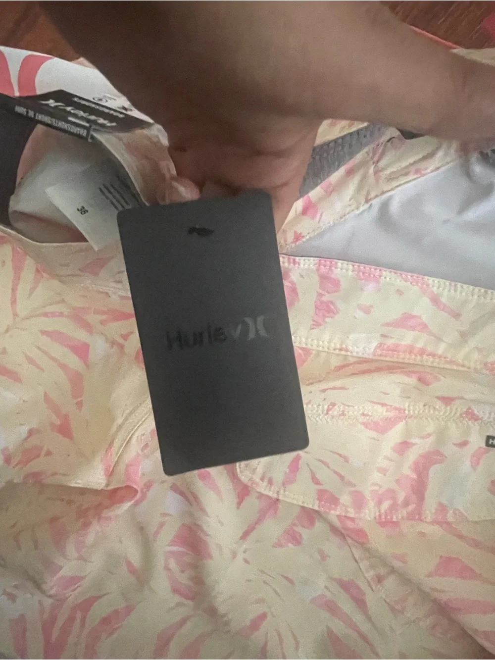 Hurley Men’s Pale Yellow & Pink Palm-Print Board Shorts size 36